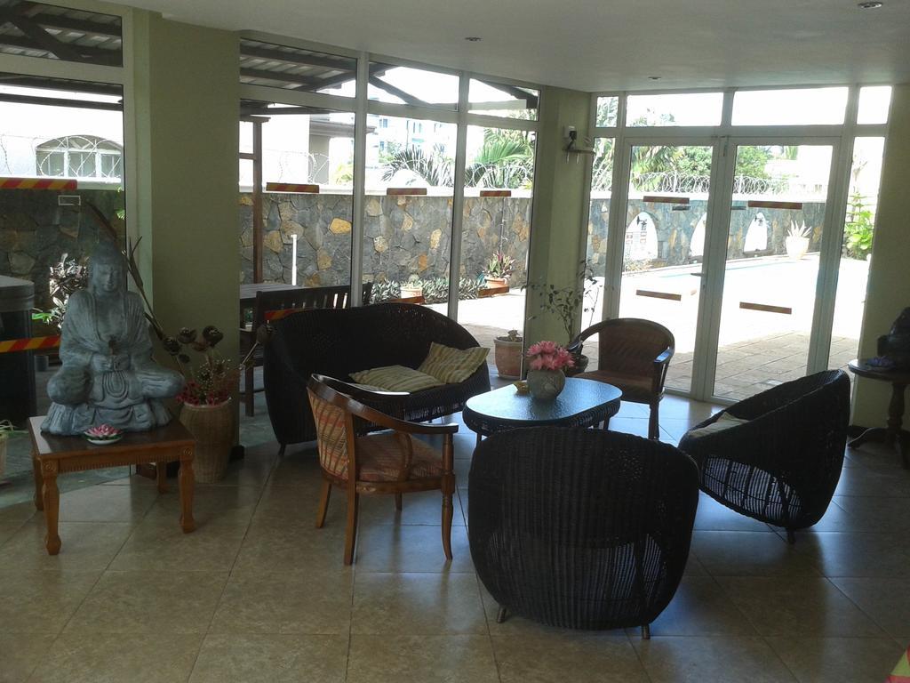 Villa Narmada Grand Baie Exteriör bild