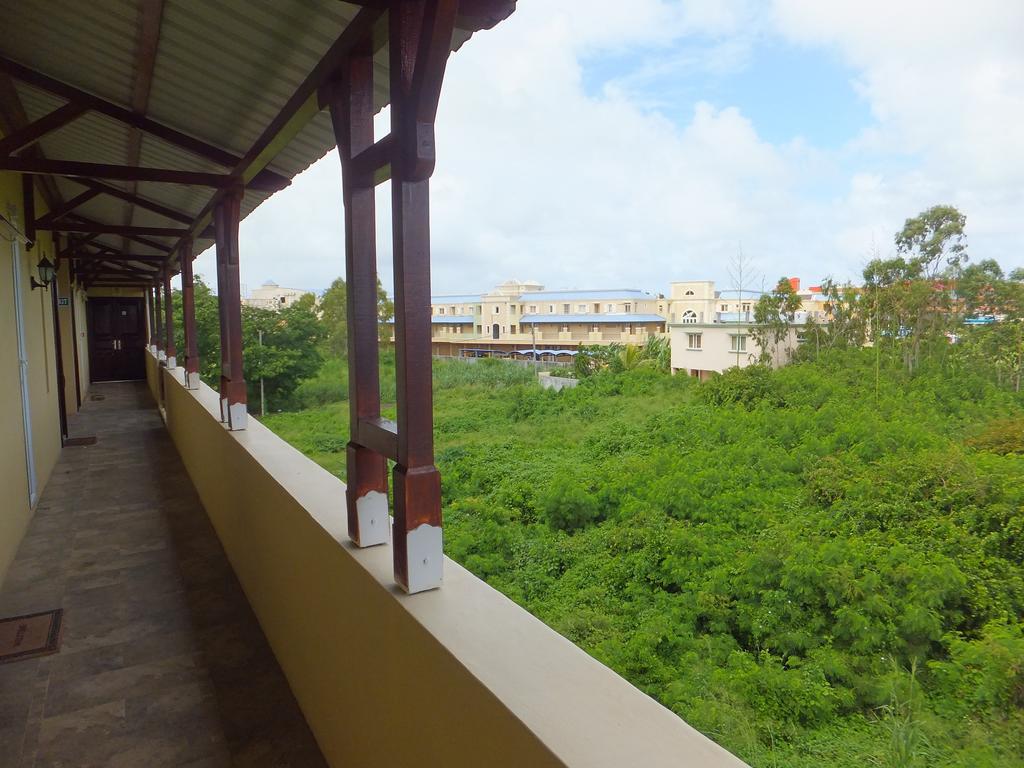 Villa Narmada Grand Baie Exteriör bild