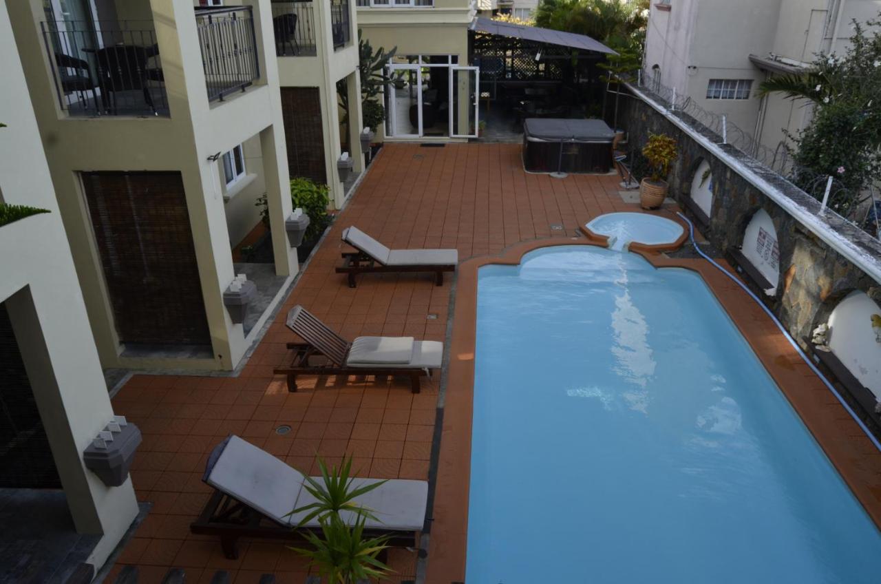 Villa Narmada Grand Baie Exteriör bild